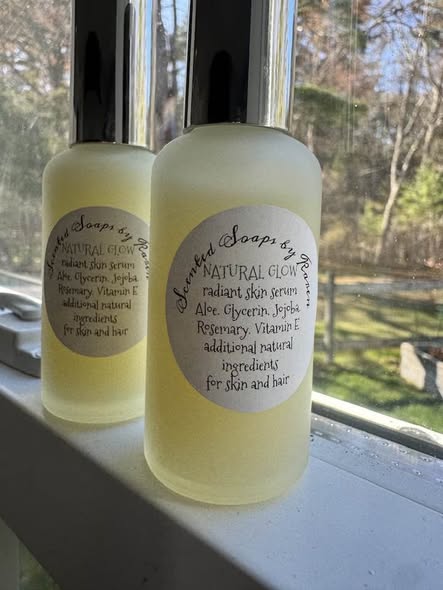 Radiant Glow Skin Serum. Glycerin. Jojoba Oil. Aloe Vera Gel. Vitamin E. Rosemary.