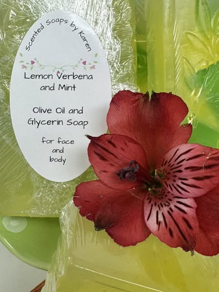 Lemon Verbena and Mint turns out to be the most refreshing mix of oils.